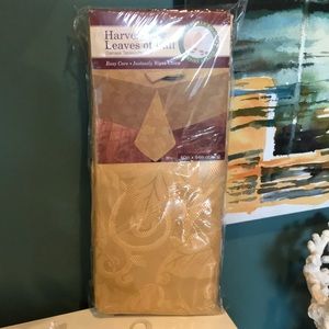 Harvest Leaves of Fall Damask Tablecloth. NWOT in bag.